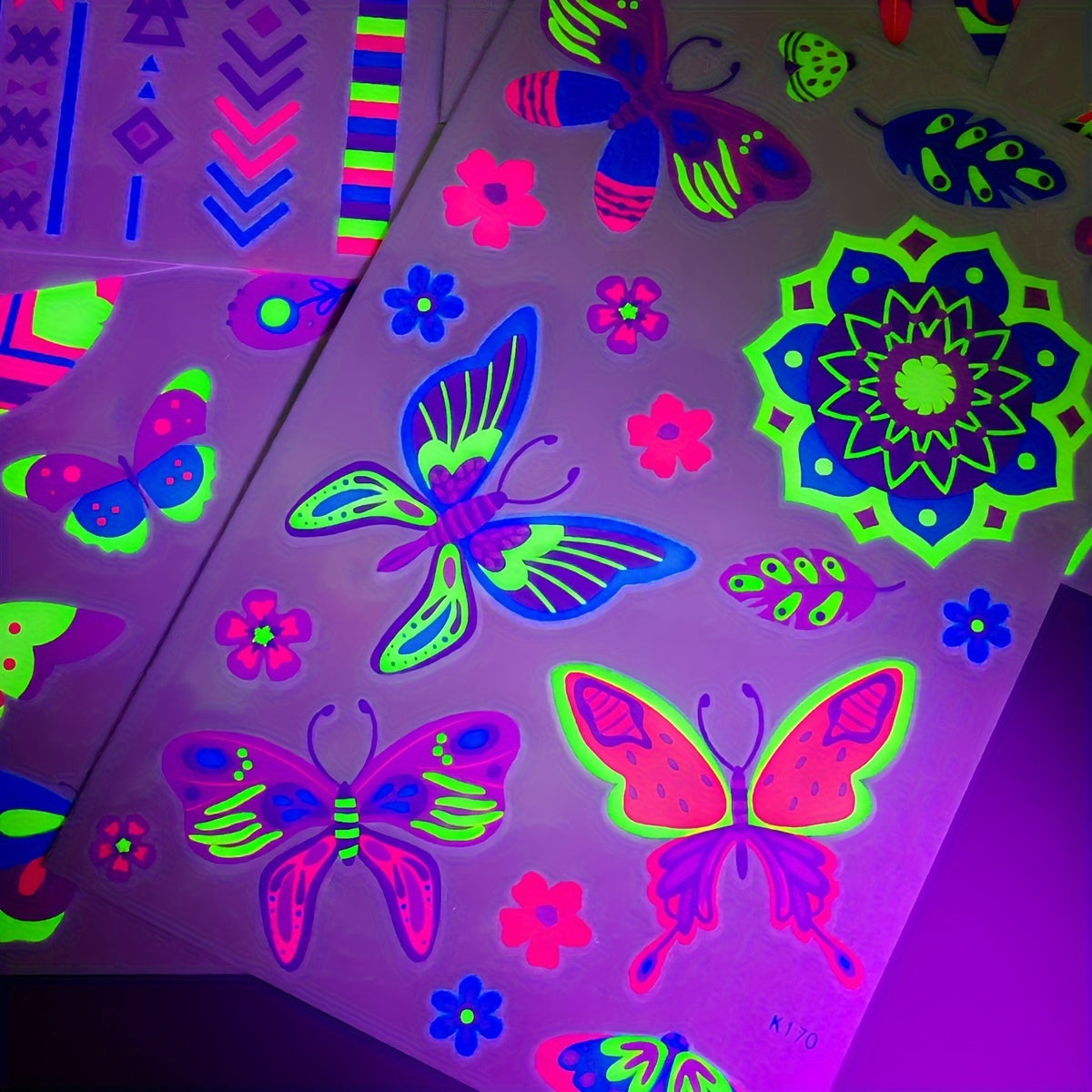 Neon Tattoo Vellen